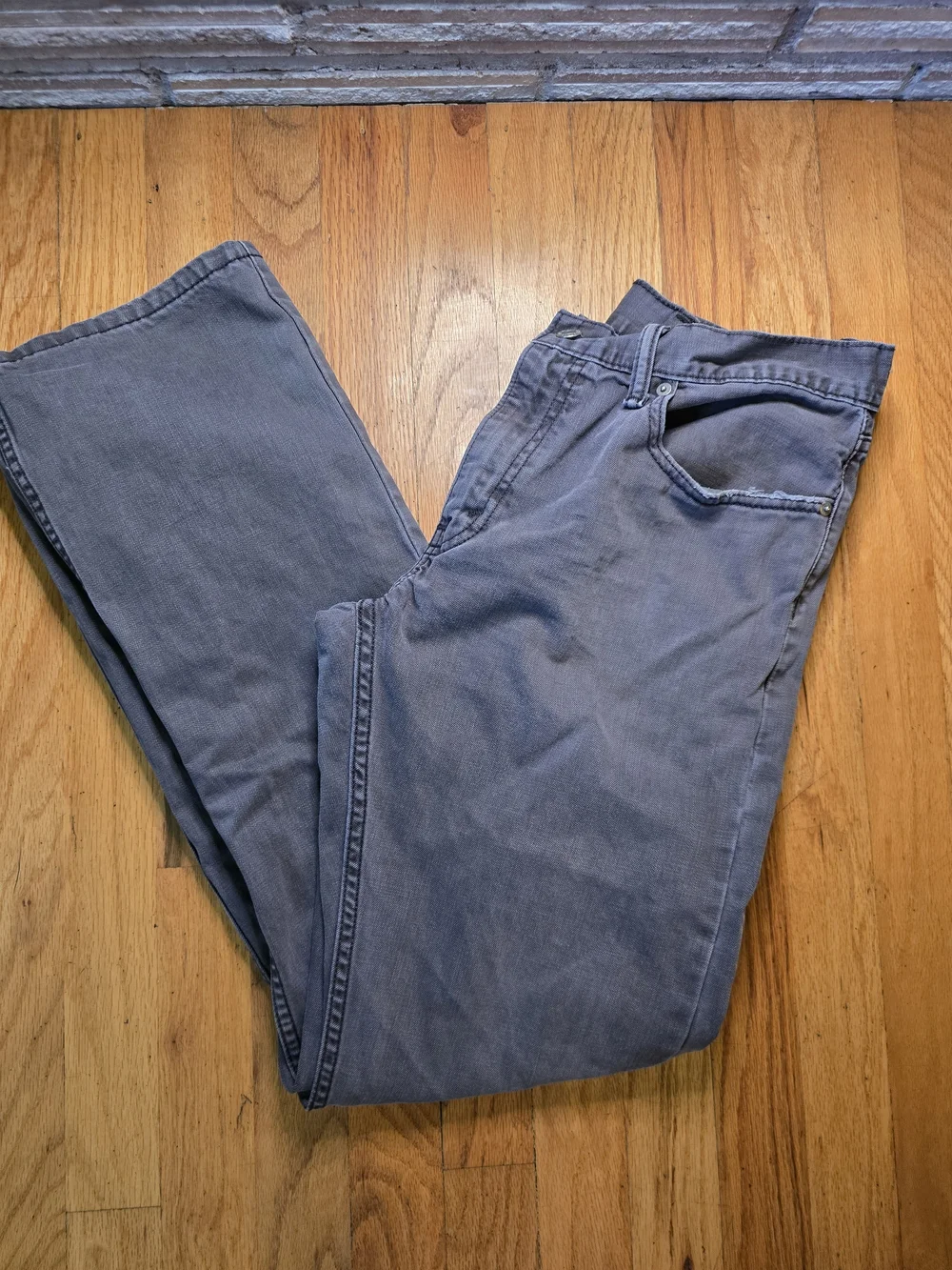 Levi's 514 Straight Fit Jeans Men's 33x32 Gray Garment Dyed Denim Pants